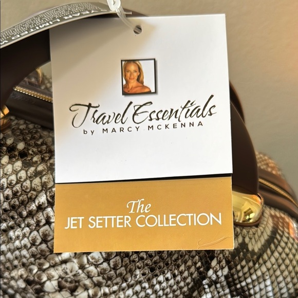 The Jet Setter Elegant Snakeskin Pattern travel cosmetic clutch - Picture 2 of 12